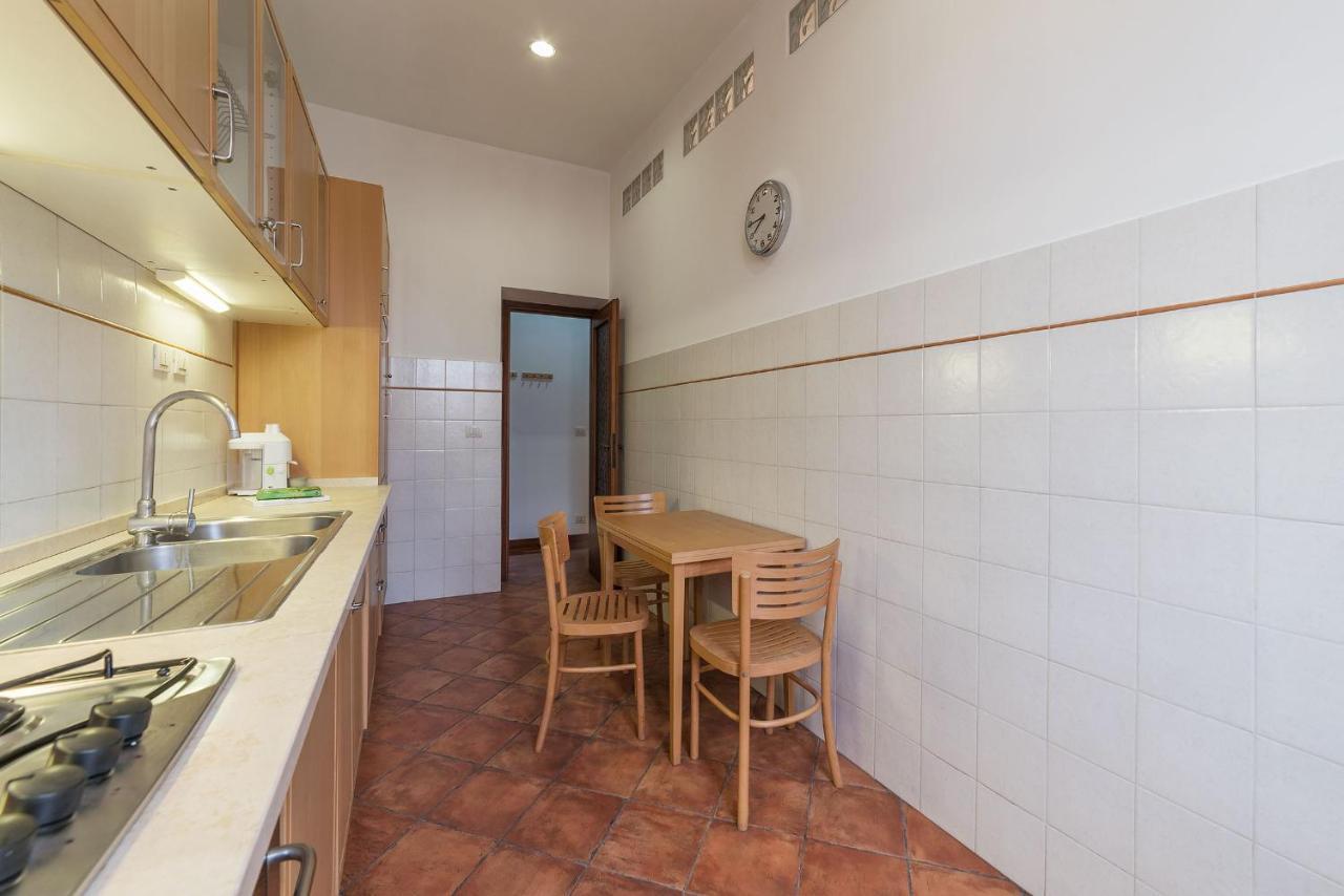 Roman Experience Testaccio Flat Exterior photo